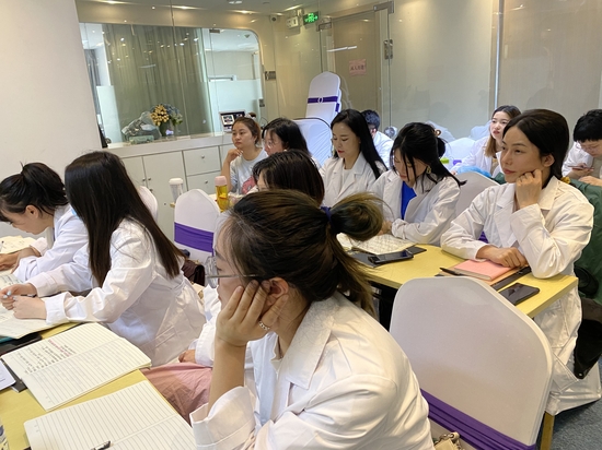 探索四川成都微整學(xué)習(xí)班 在線咨詢開(kāi)啟專業(yè)成長(zhǎng)之旅